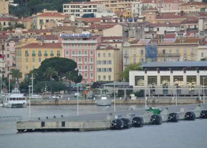 デュ ゴルフ アジャクシオ