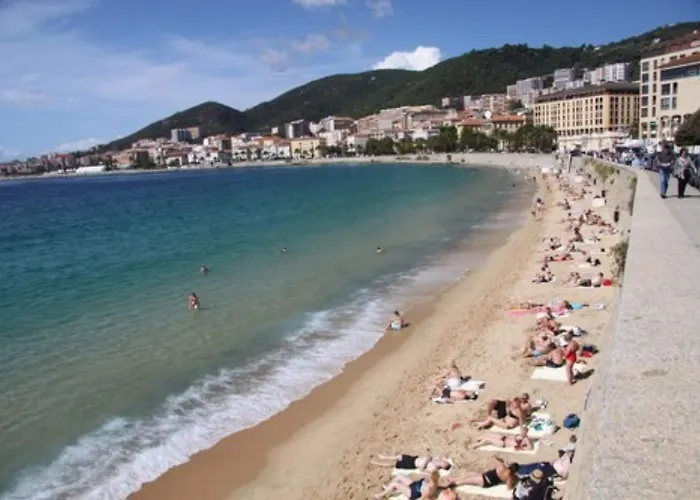 デュ ゴルフ ホテル アジャクシオ