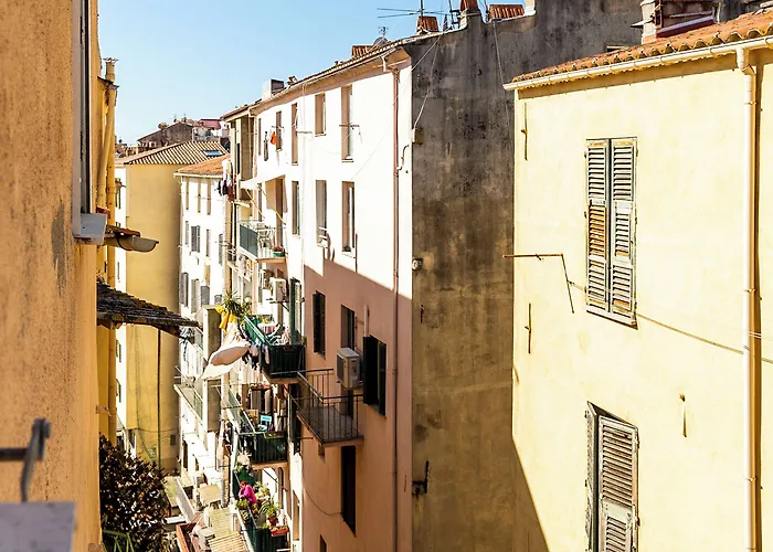 デュ ゴルフ 3* アジャクシオ