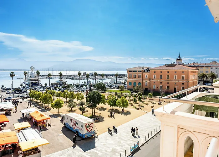 デュ ゴルフ アジャクシオ